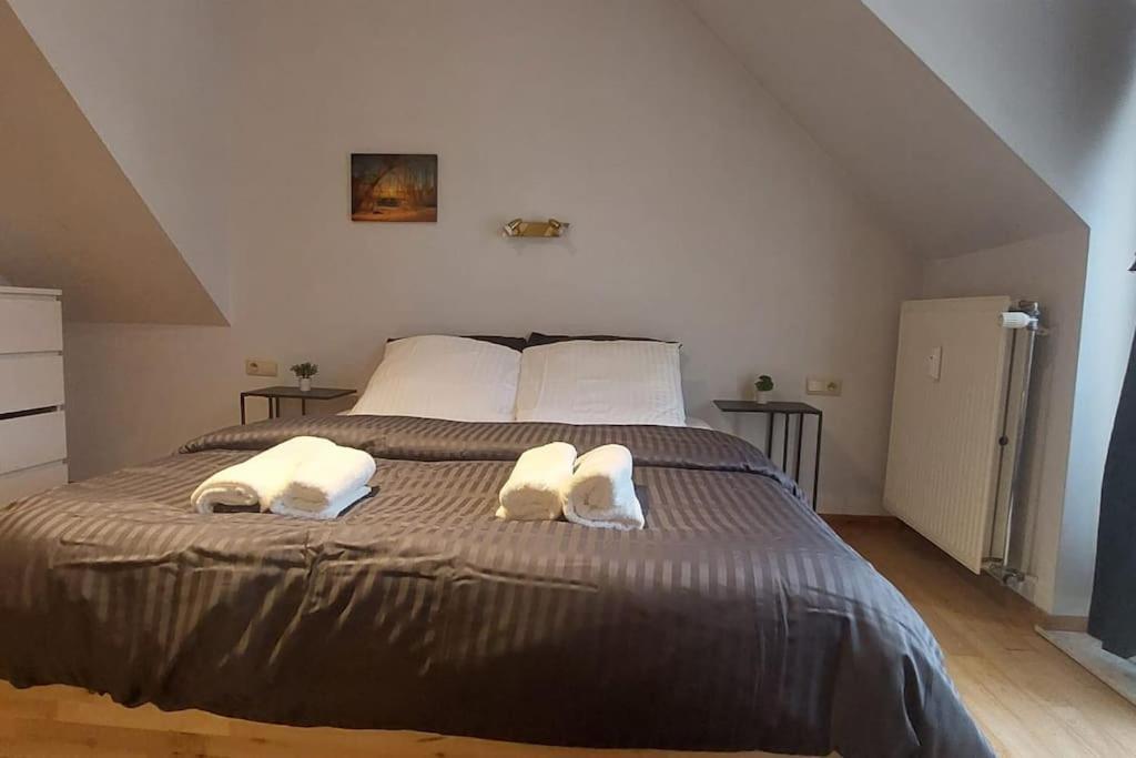 Charming 1-Bedroom Apartment Brussel Bagian luar foto