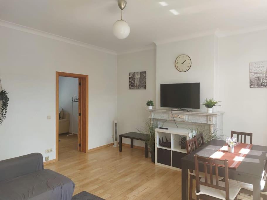 Charming 1-Bedroom Apartment Brussel Bagian luar foto